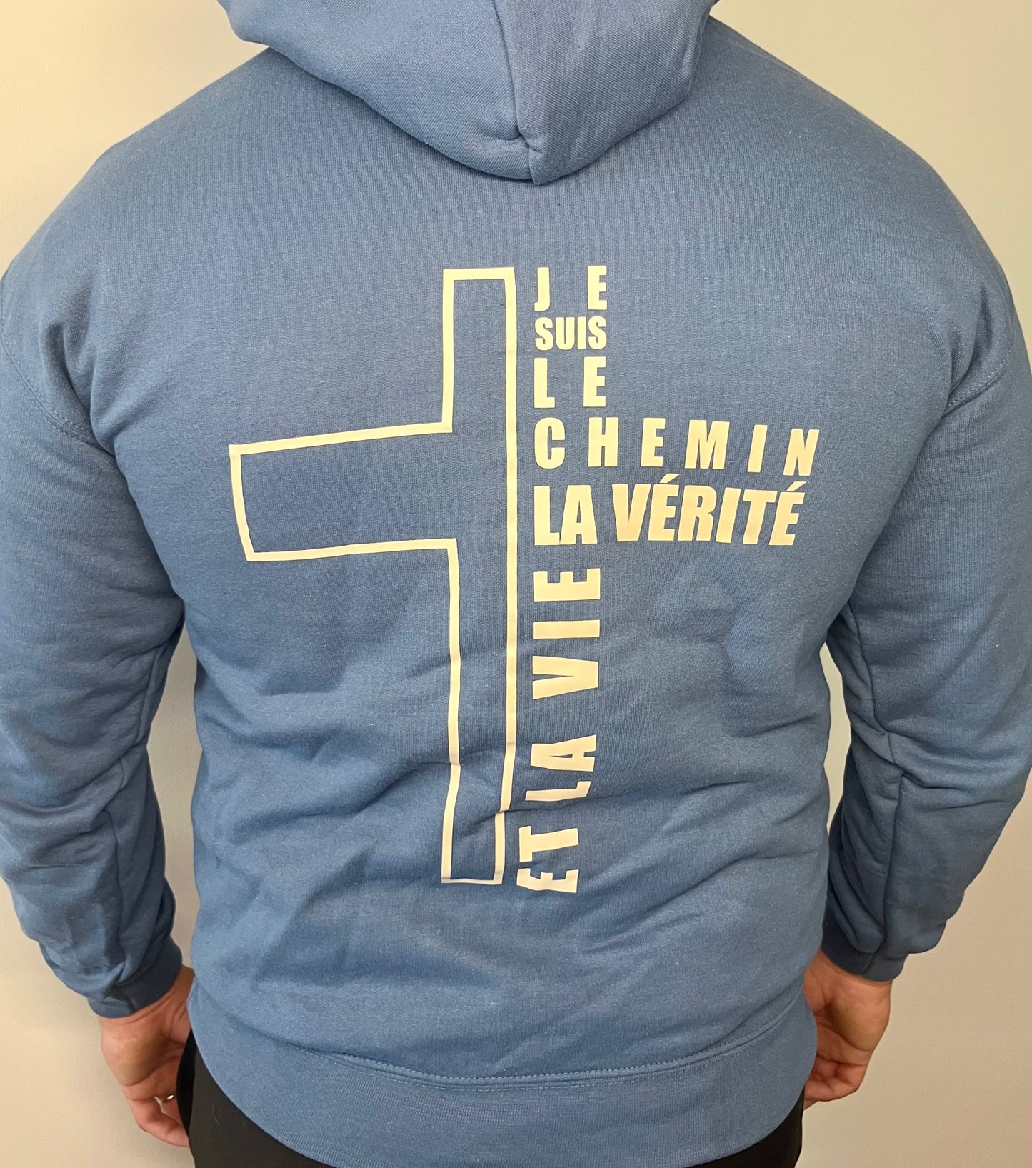 Sweat-shirt bleu "Création Consacrée"