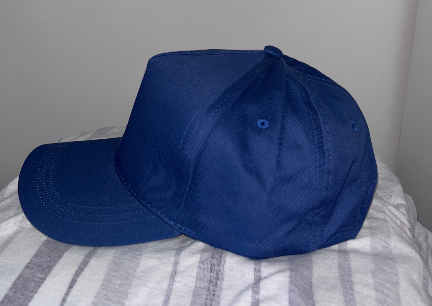 Casquette Croix Brodrée Bleu Marine
